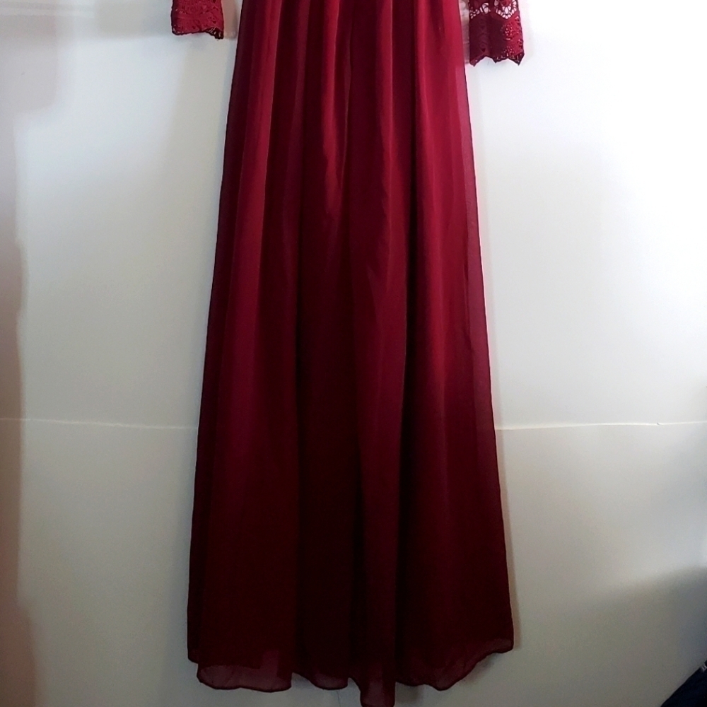 Lulu's burgundy longsleeve lace gown - Picture 7 of 10